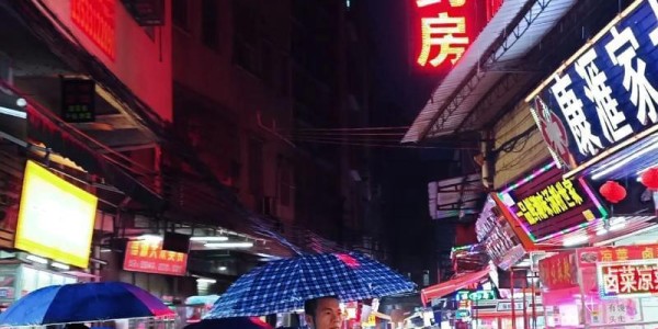 kaiyun-儿子深夜生幻觉屡次性侵母亲，妇女终于无法忍受，凌晨挥刀